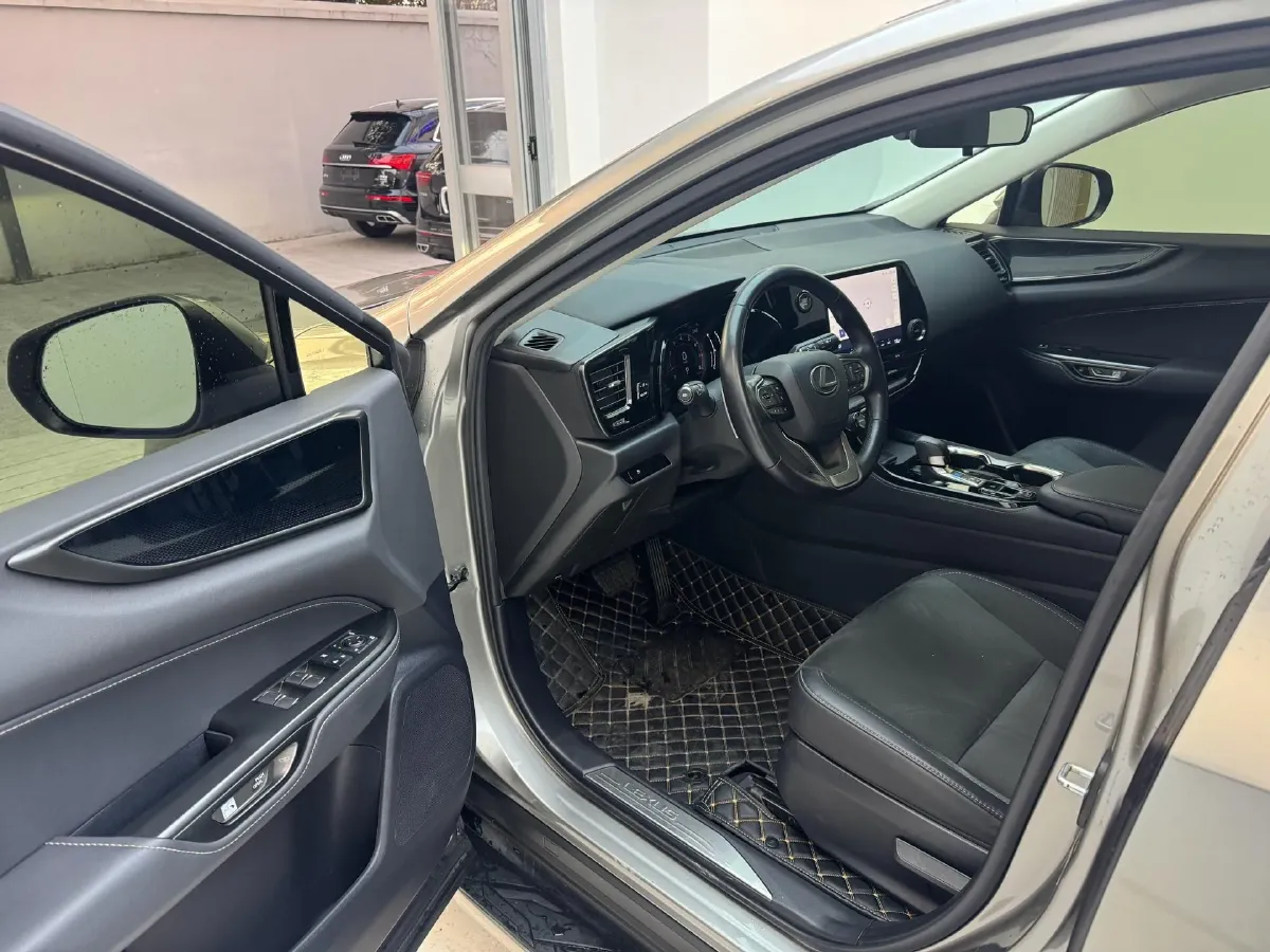 2022 Lexus NX 2.5L 205HP L4 8AT,autocango,china used car exporter,china ev exporter,chinese used car exporter,chinese used ev exporter