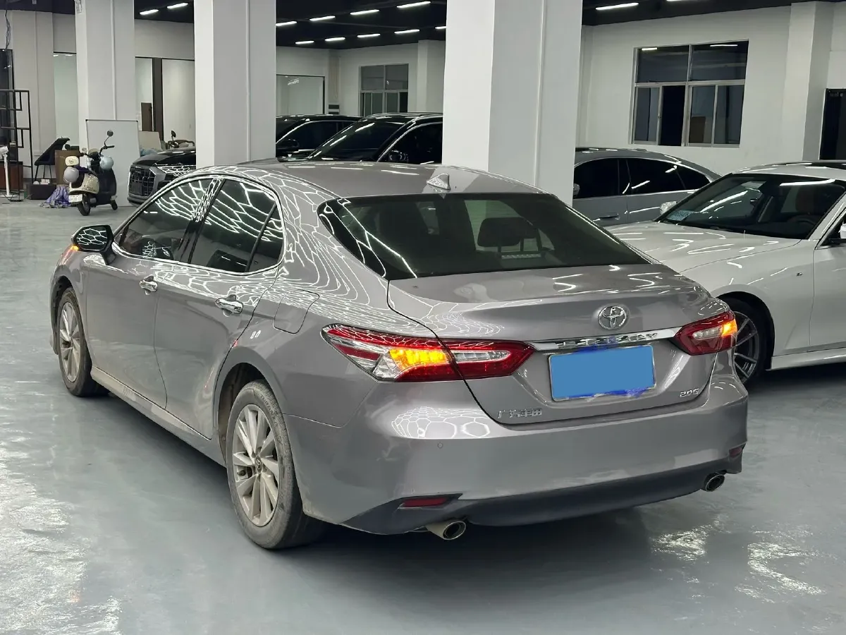 2021 Toyota Camry 2.0L 178HP L4 CVT,autocango,china used car exporter,china ev exporter,chinese used car exporter,chinese used ev exporter