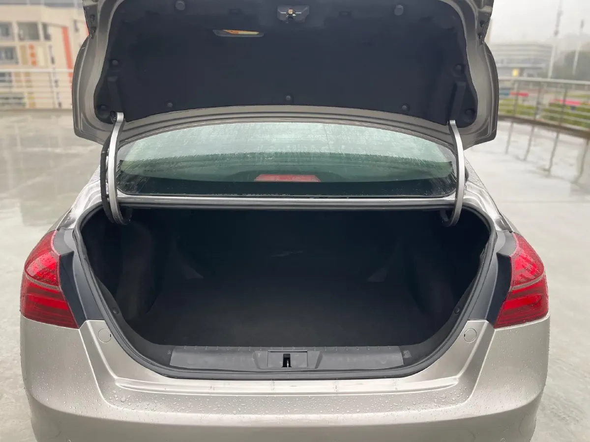 2018 Geely Emgrand 1.5L 109HP L4 5MT,autocango,china used car exporter,china ev exporter,chinese used car exporter,chinese used ev exporter