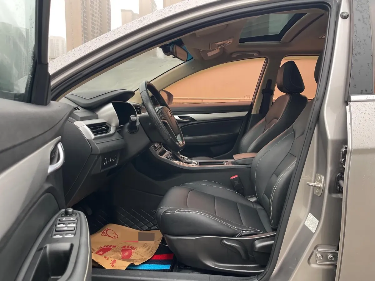 2018 Geely Emgrand 1.5L 109HP L4 5MT,autocango,china used car exporter,china ev exporter,chinese used car exporter,chinese used ev exporter