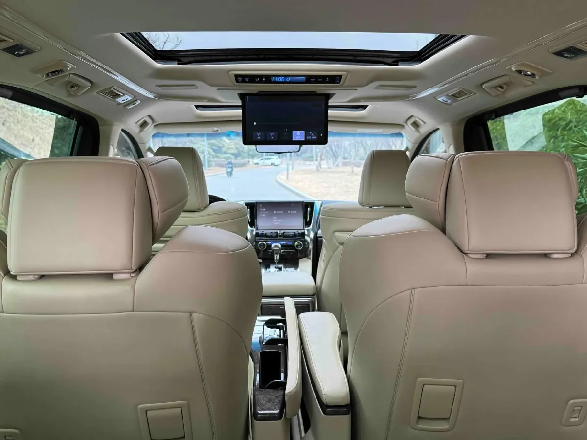 2023 Toyota Alphard 2.5L 117HP L4 E-CVT Hybrid,autocango,china used car exporter,china ev exporter,chinese used car exporter,chinese used ev exporter