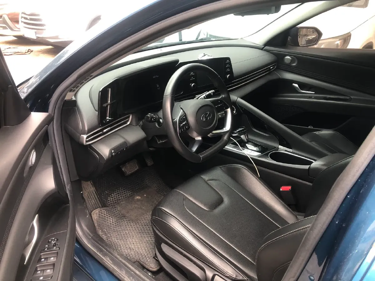 2021 Hyundai Elantra 1.5L 115HP L4 CVT,autocango,china used car exporter,china ev exporter,chinese used car exporter,chinese used ev exporter