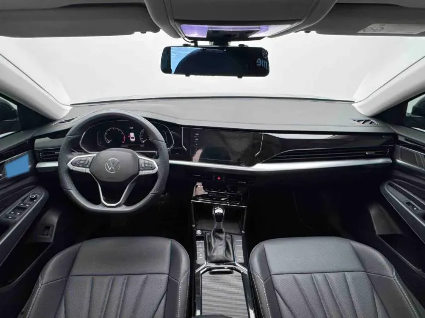 2024 Volkswagen Passat 2.0T 186HP L4 7DCT,autocango,china used car exporter,china ev exporter,chinese used car exporter,chinese used ev exporter