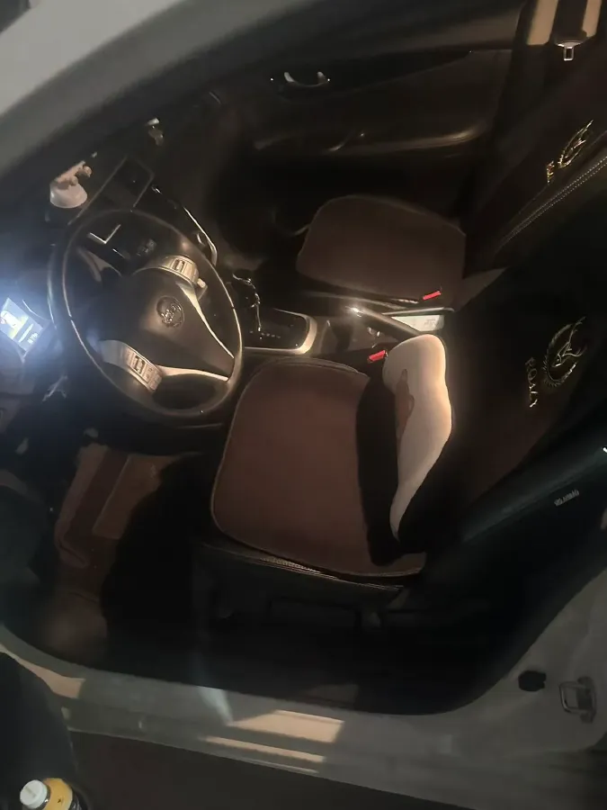 2021 Nissan Tiida 1.6L 122HP L4 CVT,autocango,china used car exporter,china ev exporter,chinese used car exporter,chinese used ev exporter