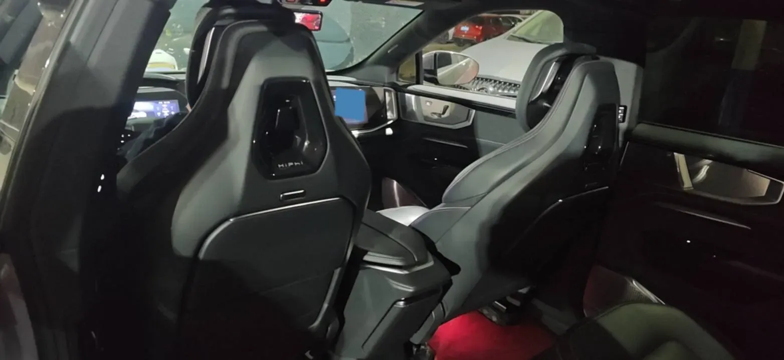 2023 HiPhi Y BEV 76.6KWH,autocango,china used car exporter,china ev exporter,chinese used car exporter,chinese used ev exporter