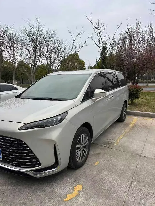 2025 Buick GL8 2.0T 237HP L4 9AT,autocango,china used car exporter,china ev exporter,chinese used car exporter,chinese used ev exporter