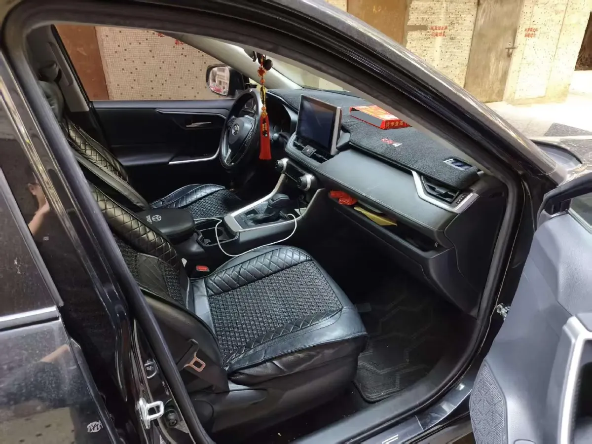 2021 Toyota RAV4 2.5L 178HP L4 E-CVT Hybrid,autocango,china used car exporter,china ev exporter,chinese used car exporter,chinese used ev exporter