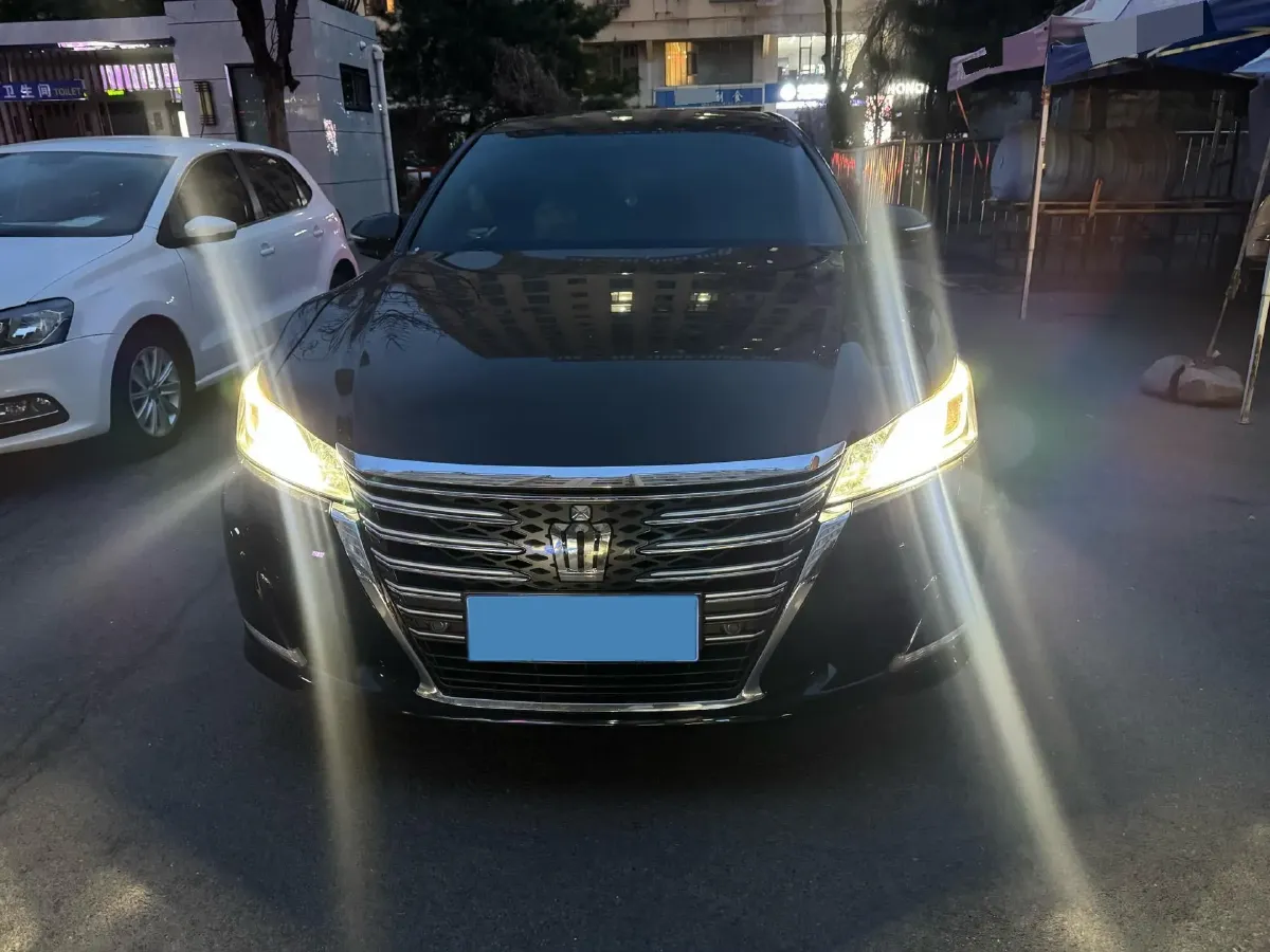 2015 Toyota Crown 2.0T 235HP L4 8AT,autocango,china used car exporter,china ev exporter,chinese used car exporter,chinese used ev exporter