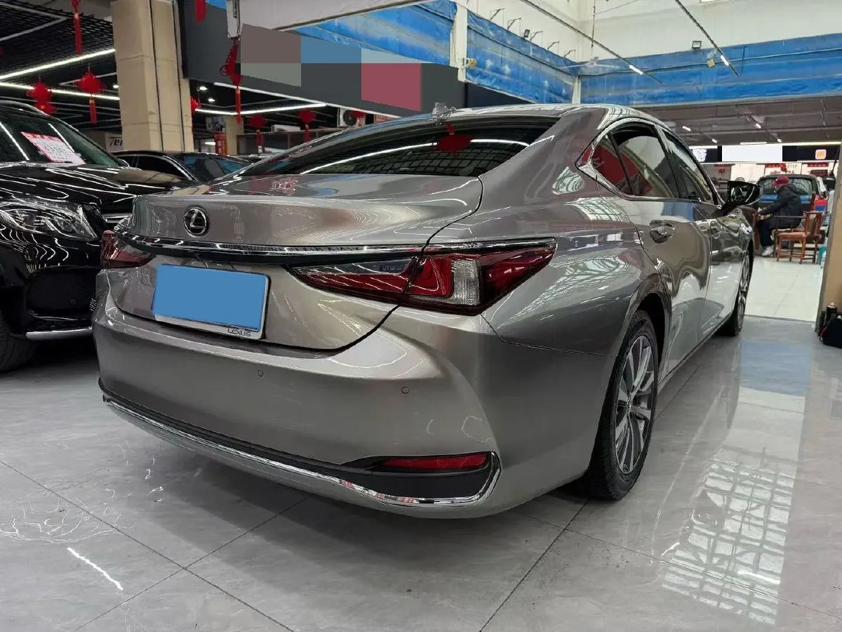 2018 Lexus ES 2.0L 167HP L4 6AT,autocango,china used car exporter,china ev exporter,chinese used car exporter,chinese used ev exporter