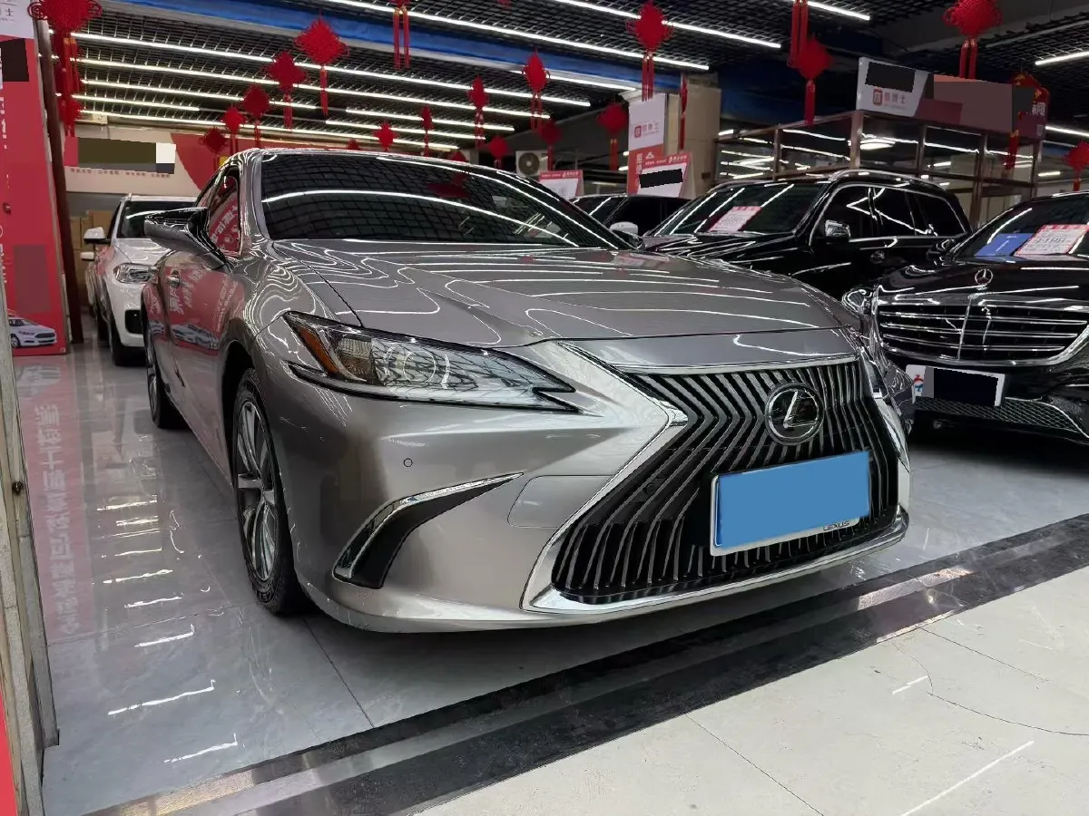 2018 Lexus ES 2.0L 167HP L4 6AT,autocango,china used car exporter,china ev exporter,chinese used car exporter,chinese used ev exporter