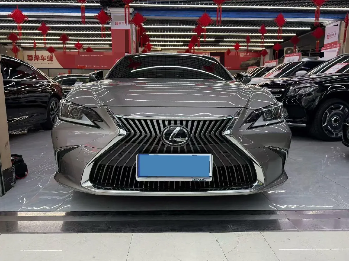 2018 Lexus ES 2.0L 167HP L4 6AT,autocango,china used car exporter,china ev exporter,chinese used car exporter,chinese used ev exporter