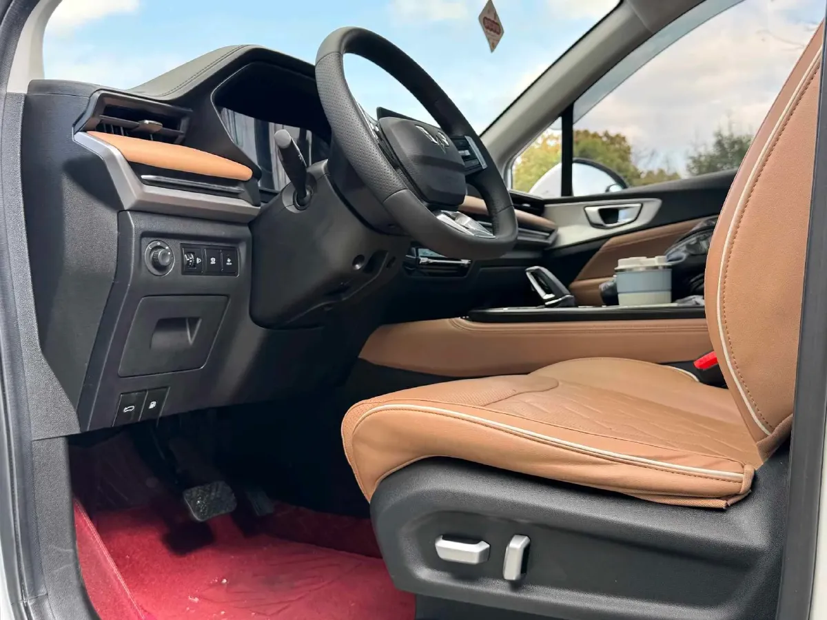 2023 WuLing JiaChen 2.0L 136HP L4 1DHT Hybrid,autocango,china used car exporter,china ev exporter,chinese used car exporter,chinese used ev exporter