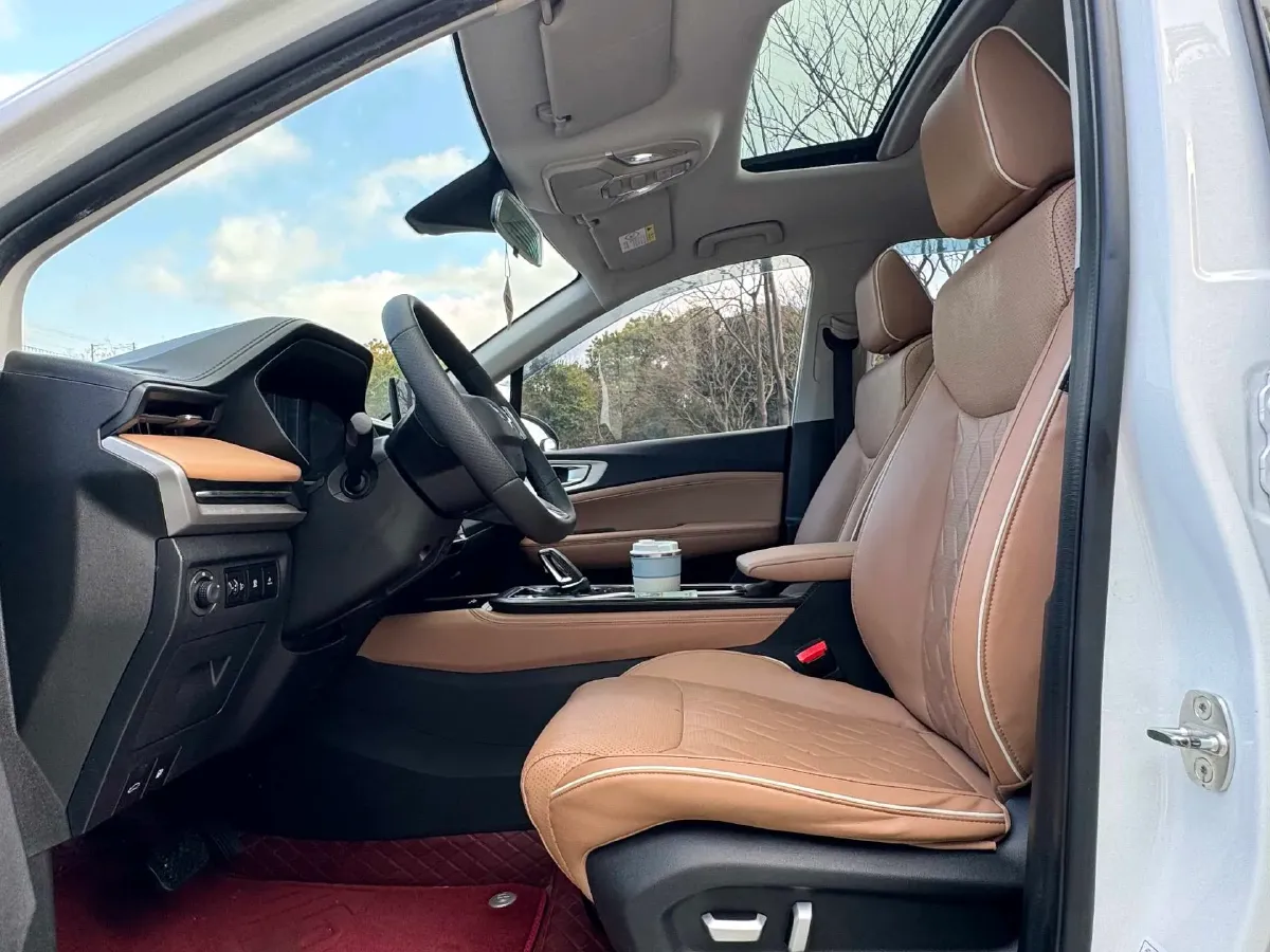 2023 WuLing JiaChen 2.0L 136HP L4 1DHT Hybrid,autocango,china used car exporter,china ev exporter,chinese used car exporter,chinese used ev exporter