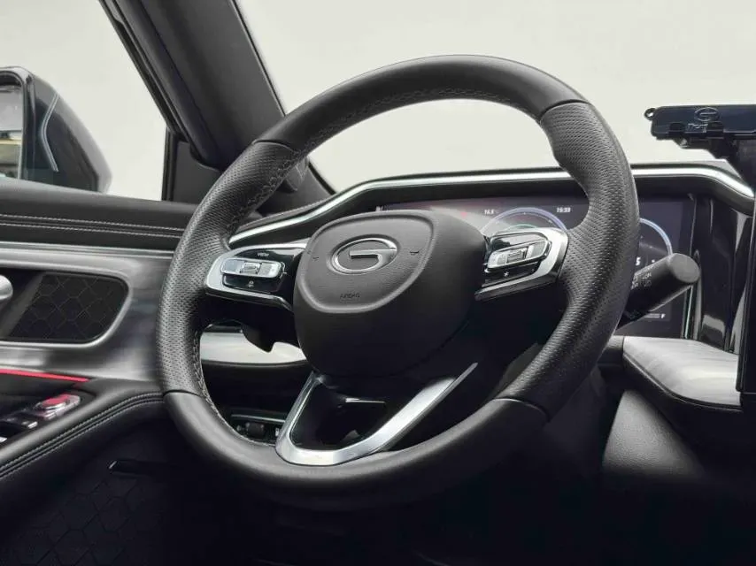 2022 GAC Trumpchi GS8 2.0T 252HP L4 8AT,autocango,china used car exporter,china ev exporter,chinese used car exporter,chinese used ev exporter