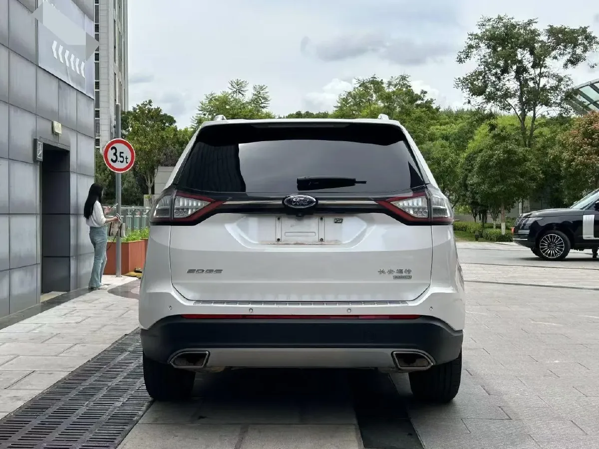 2018 Ford Edge 2.0T 245HP L4 6AT,autocango,china used car exporter,china ev exporter,chinese used car exporter,chinese used ev exporter