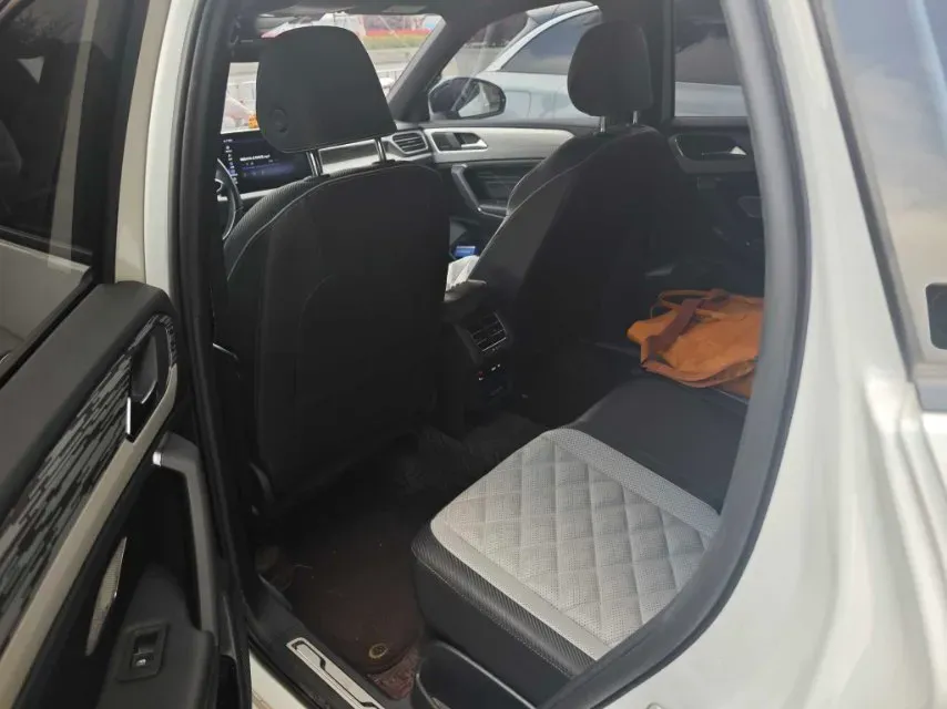 2023 Volkswagen Tayron X 2.0T 220HP L4 7DCT,autocango,china used car exporter,china ev exporter,chinese used car exporter,chinese used ev exporter