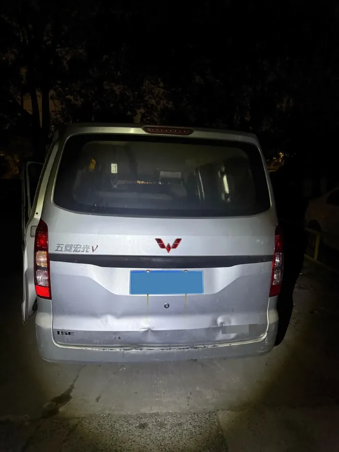 2019 WuLing HongGuang V 1.5L 99HP L4 6MT,autocango,china used car exporter,china ev exporter,chinese used car exporter,chinese used ev exporter