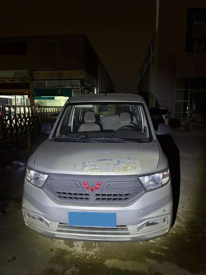 2019 WuLing HongGuang V 1.5L 99HP L4 6MT,autocango,china used car exporter,china ev exporter,chinese used car exporter,chinese used ev exporter