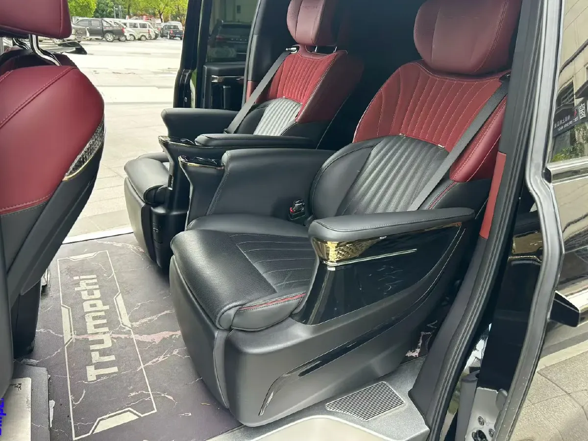 2023 GAC Trumpchi M8 2.0T 252HP L4 8AT,autocango,china used car exporter,china ev exporter,chinese used car exporter,chinese used ev exporter