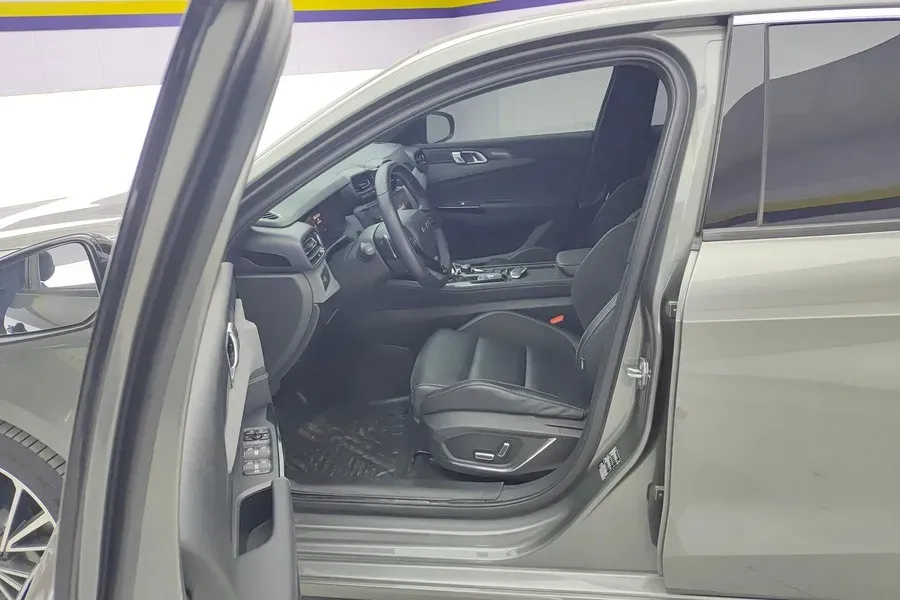 2021 LYNK&CO 03 1.5T 180HP L3 7DCT,autocango,china used car exporter,china ev exporter,chinese used car exporter,chinese used ev exporter