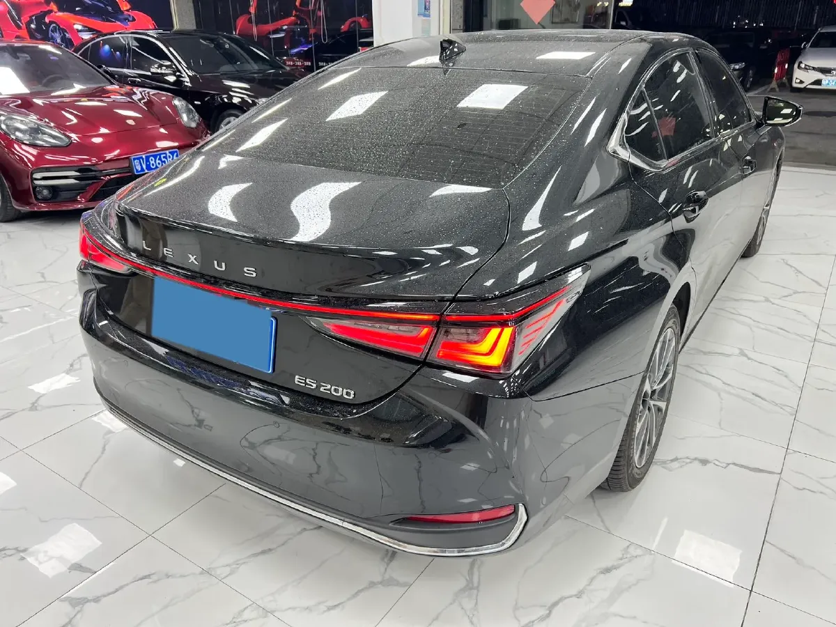 2025 Lexus ES 2.0L 173HP L4 CVT,autocango,china used car exporter,china ev exporter,chinese used car exporter,chinese used ev exporter