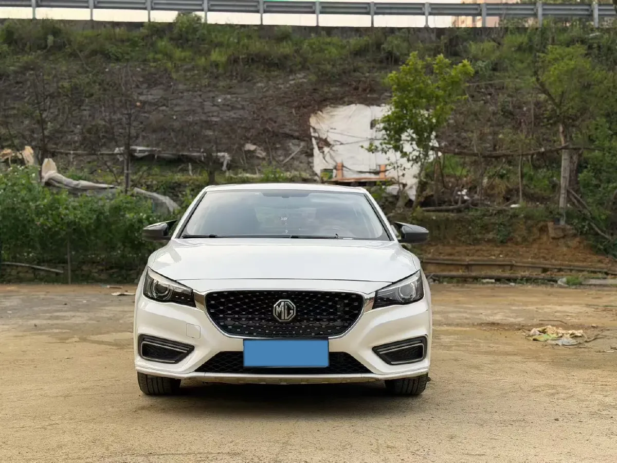 2019 MAXUS XinTu V80 2.5T 136HP L4 6AMT,autocango,china used car exporter,china ev exporter,chinese used car exporter,chinese used ev exporter