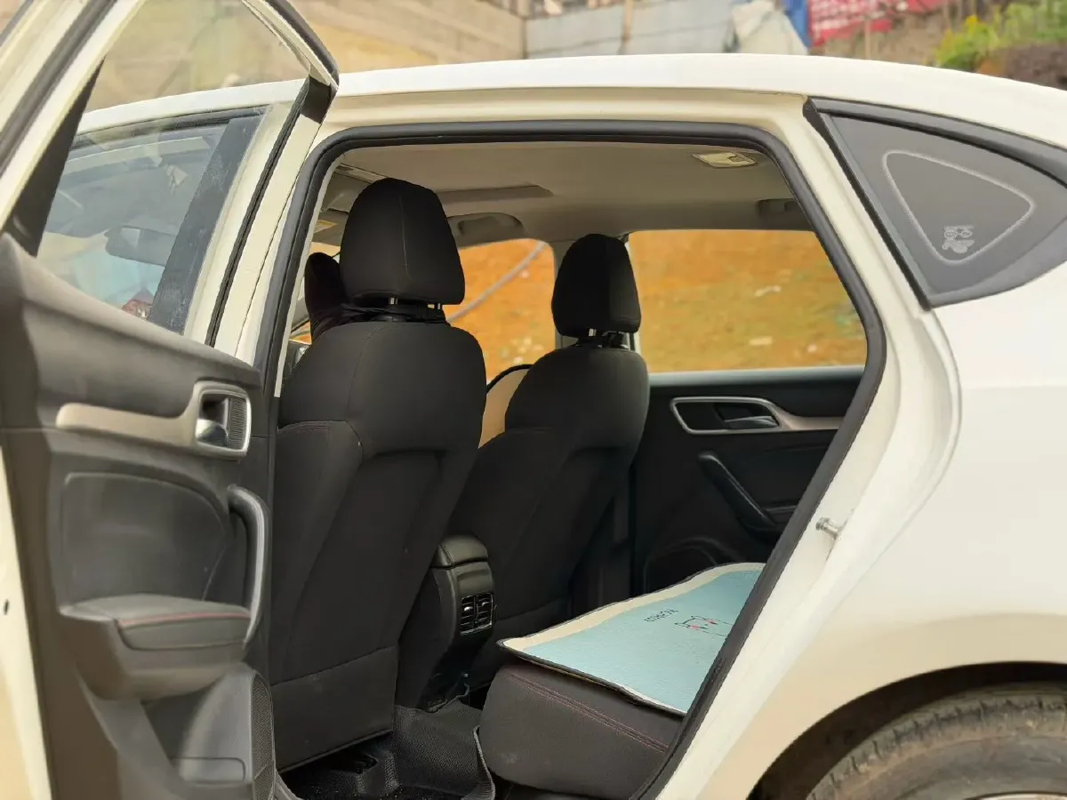 2019 MAXUS XinTu V80 2.5T 136HP L4 6AMT,autocango,china used car exporter,china ev exporter,chinese used car exporter,chinese used ev exporter