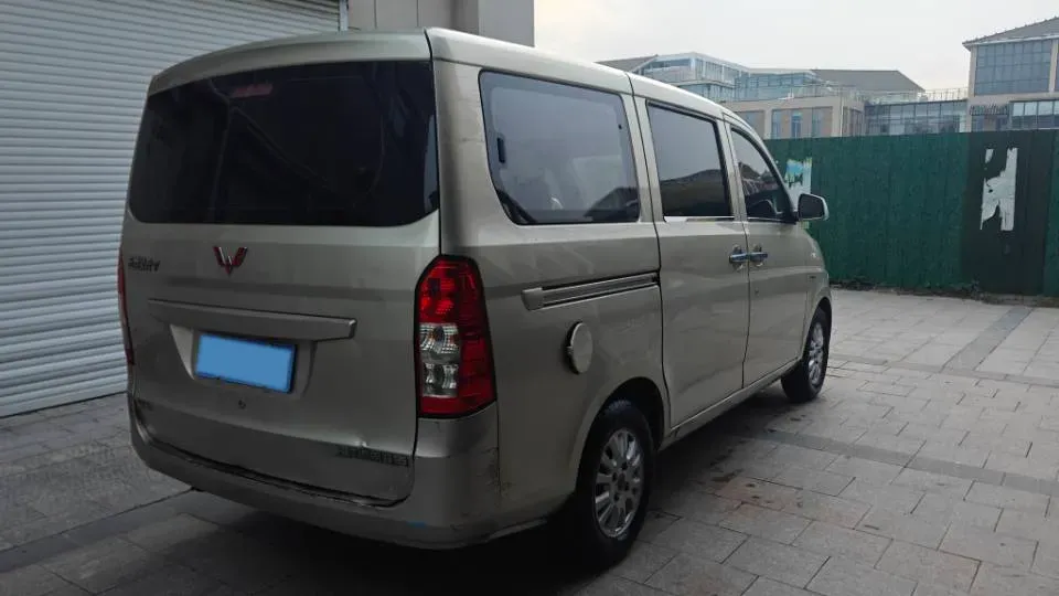 2016 WuLing RongGuang V 1.5L 112HP L4 5MT,autocango,china used car exporter,china ev exporter,chinese used car exporter,chinese used ev exporter