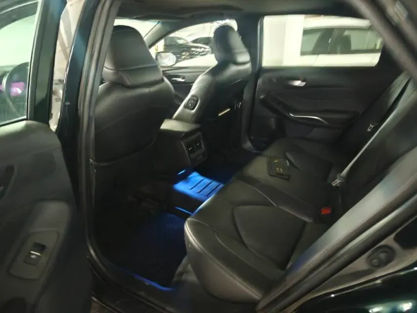 2022 Toyota Avalon 2.5L 209HP L4 8AT,autocango,china used car exporter,china ev exporter,chinese used car exporter,chinese used ev exporter