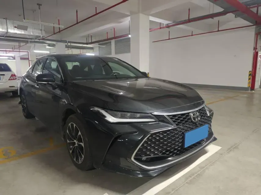 2022 Toyota Avalon 2.5L 209HP L4 8AT,autocango,china used car exporter,china ev exporter,chinese used car exporter,chinese used ev exporter