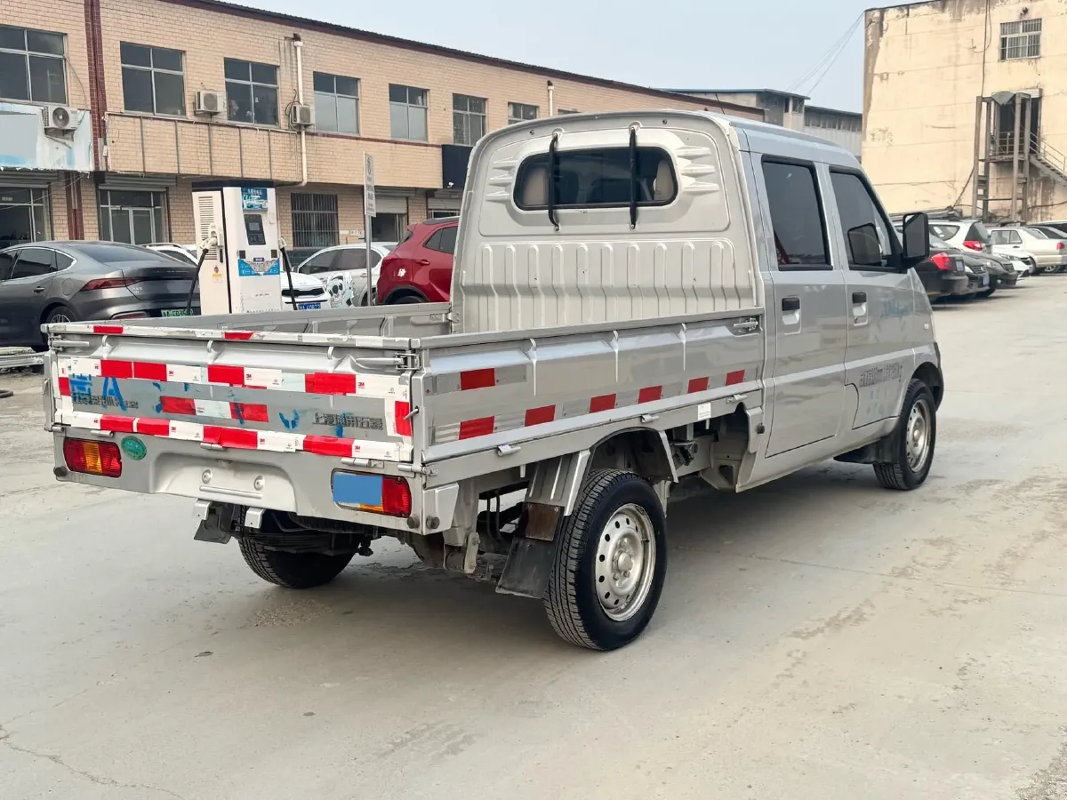 2021 WuLing RongGuang Mini Truck 1.2L 76HP L4 5MT,autocango,china used car exporter,china ev exporter,chinese used car exporter,chinese used ev exporter