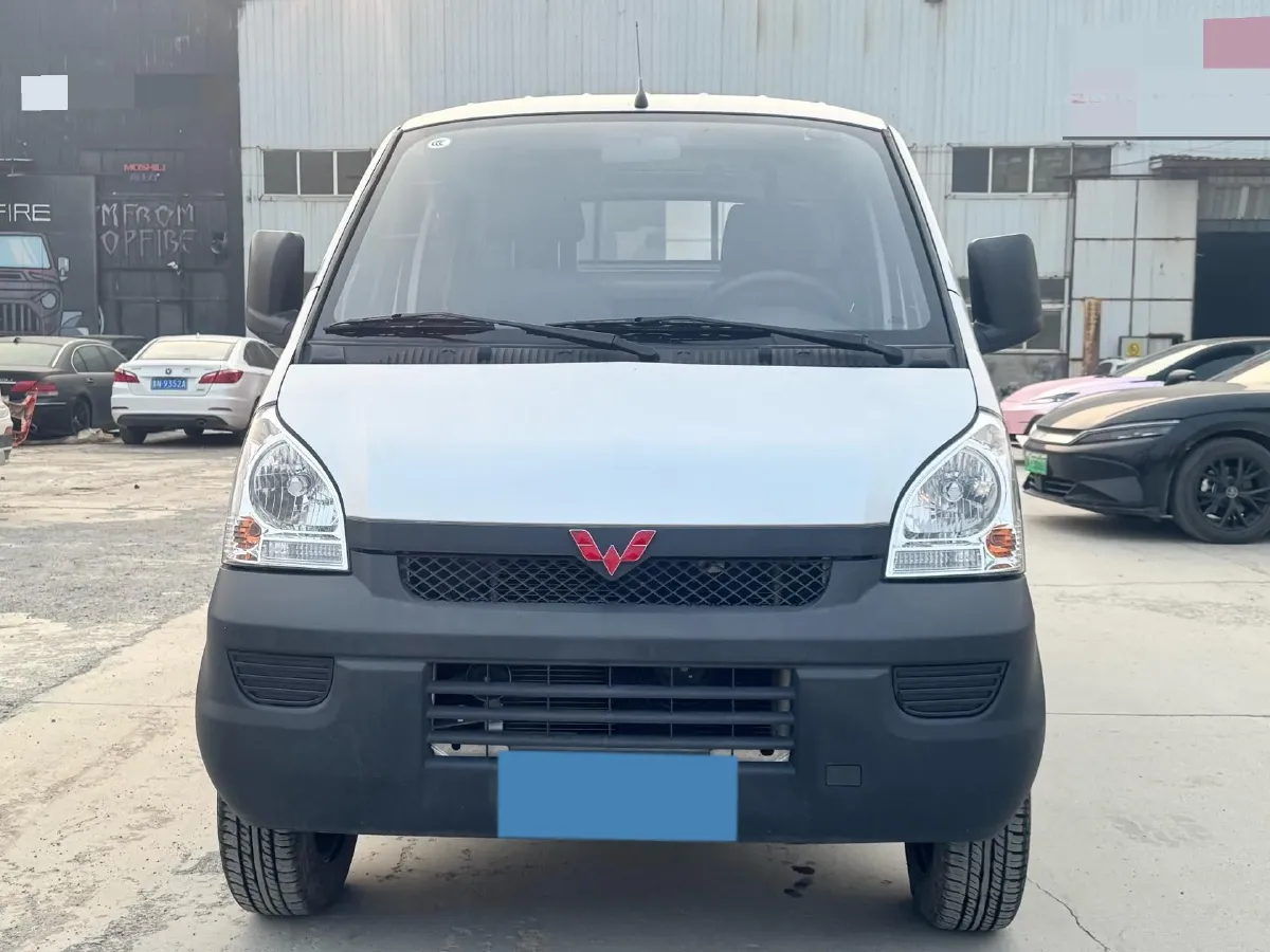 2021 WuLing RongGuang Mini Truck 1.2L 76HP L4 5MT,autocango,china used car exporter,china ev exporter,chinese used car exporter,chinese used ev exporter