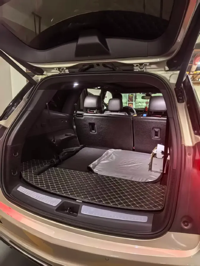 2021 Cadillac XT6 2.0T 237HP L4 9AT,autocango,china used car exporter,china ev exporter,chinese used car exporter,chinese used ev exporter