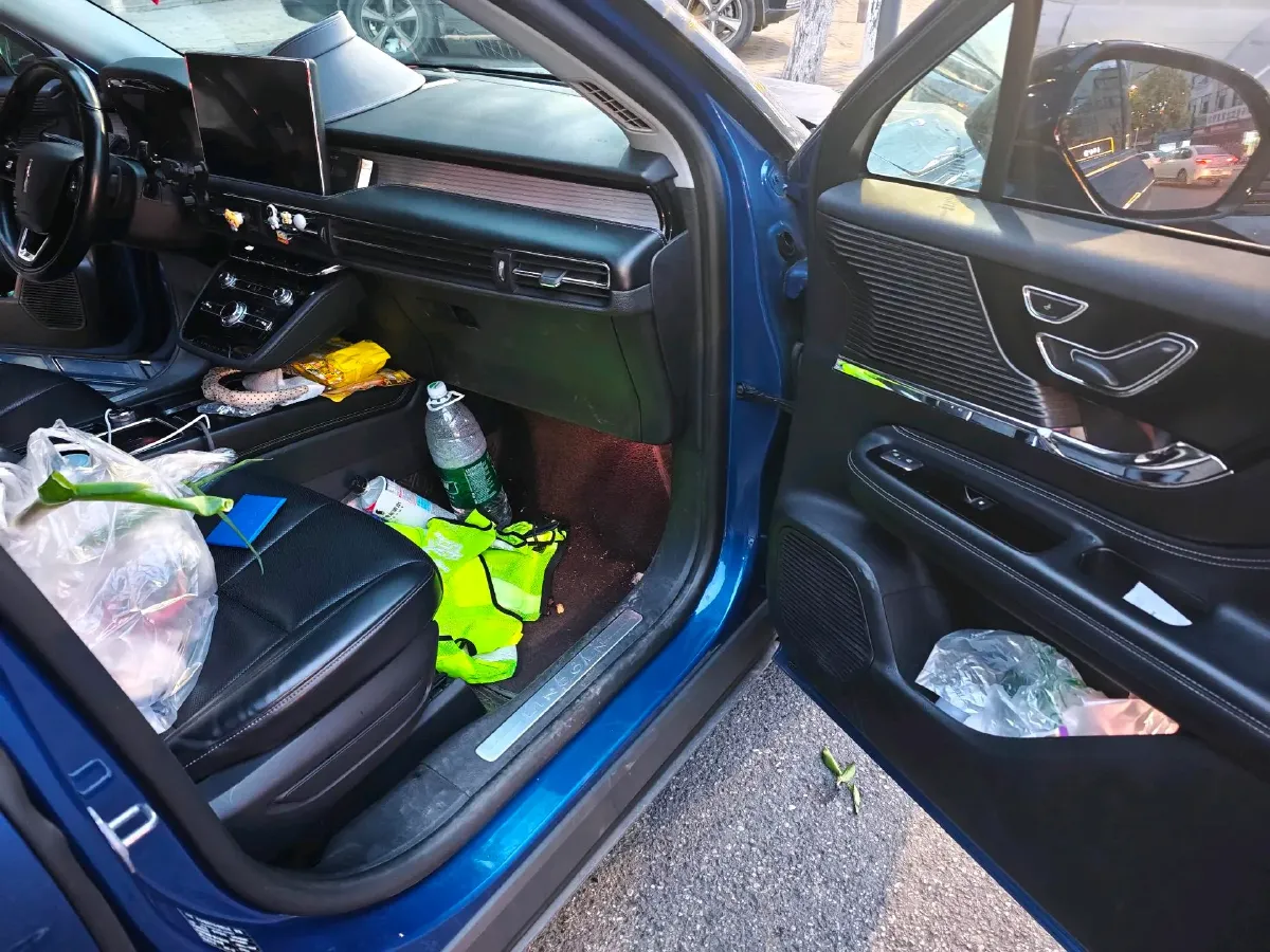 2021 Lincoln Corsair 2.0T 245HP L4 8AT,autocango,china used car exporter,china ev exporter,chinese used car exporter,chinese used ev exporter