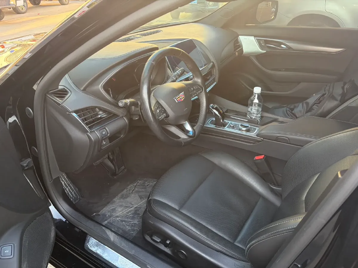 2021 Cadillac CT5 2.0T 237HP L4 10AT,autocango,china used car exporter,china ev exporter,chinese used car exporter,chinese used ev exporter