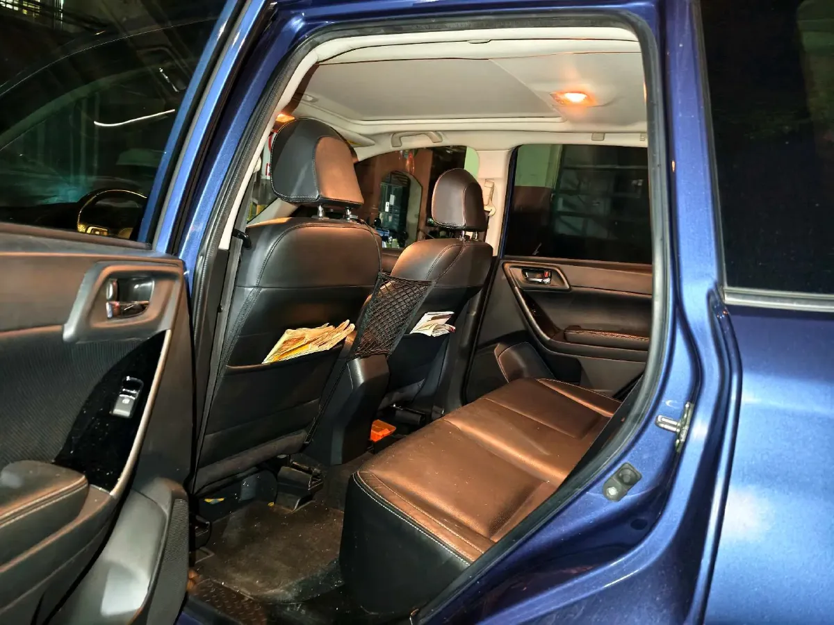 2018 BMW 1 Series 1.5T 136HP L3 8AT,autocango,china used car exporter,china ev exporter,chinese used car exporter,chinese used ev exporter