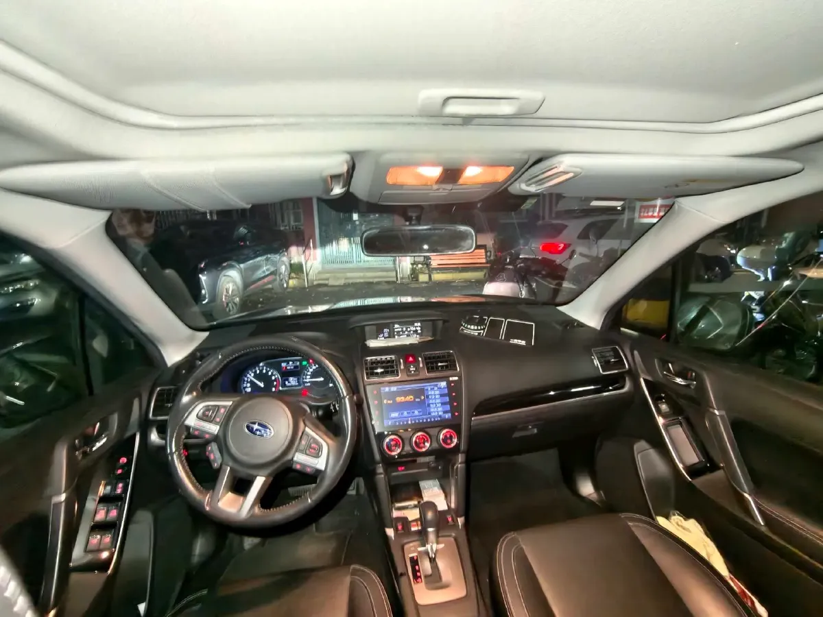 2018 BMW 1 Series 1.5T 136HP L3 8AT,autocango,china used car exporter,china ev exporter,chinese used car exporter,chinese used ev exporter