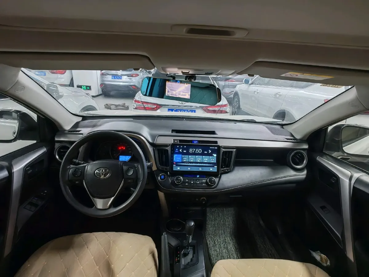 2018 Toyota RAV4 2.0L 151HP L4 CVT,autocango,china used car exporter,china ev exporter,chinese used car exporter,chinese used ev exporter