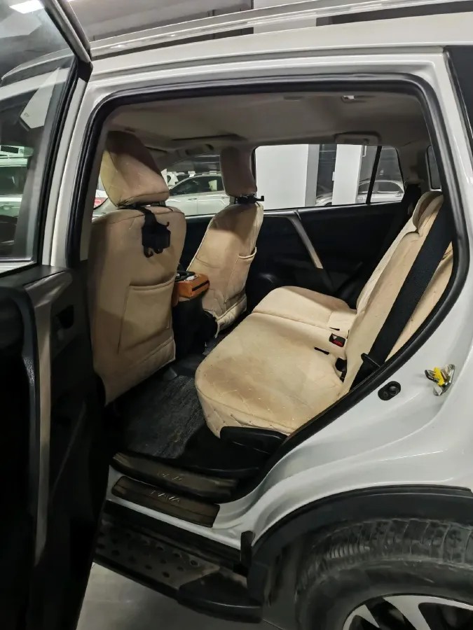 2018 Toyota RAV4 2.0L 151HP L4 CVT,autocango,china used car exporter,china ev exporter,chinese used car exporter,chinese used ev exporter