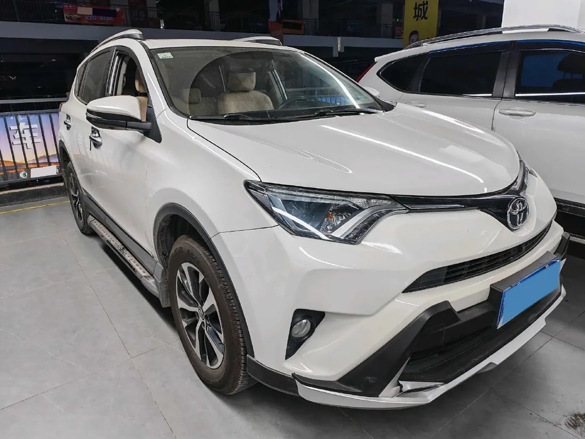 2018 Toyota RAV4 2.0L 151HP L4 CVT,autocango,china used car exporter,china ev exporter,chinese used car exporter,chinese used ev exporter