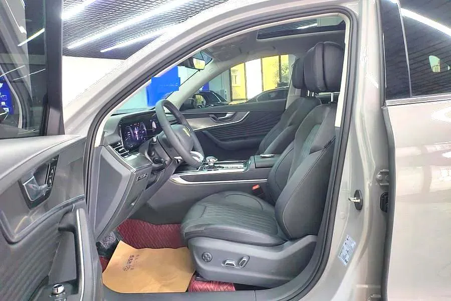 2023 HongQi HS5 2.0T 252HP L4 8AT,autocango,china used car exporter,china ev exporter,chinese used car exporter,chinese used ev exporter