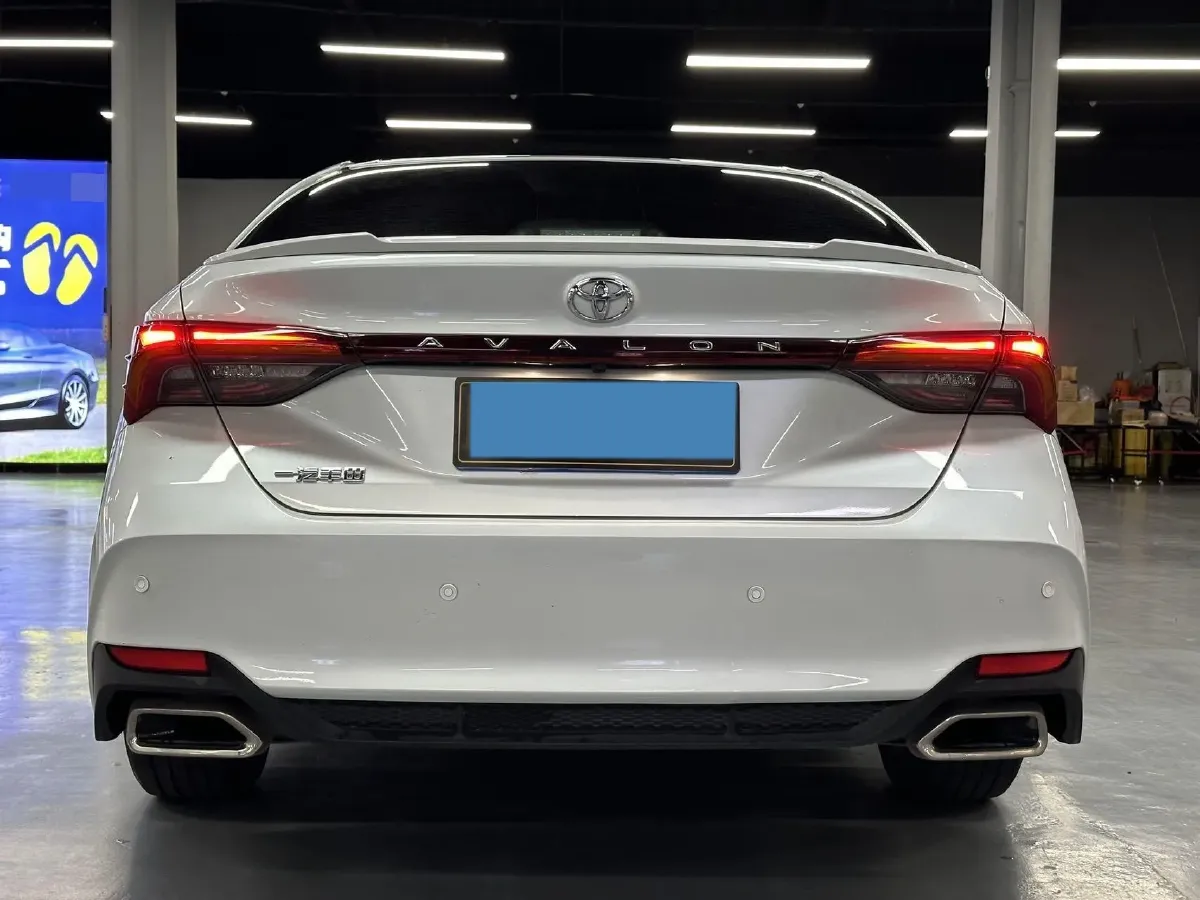 2021 Toyota Avalon 2.5L 209HP L4 8AT,autocango,china used car exporter,china ev exporter,chinese used car exporter,chinese used ev exporter