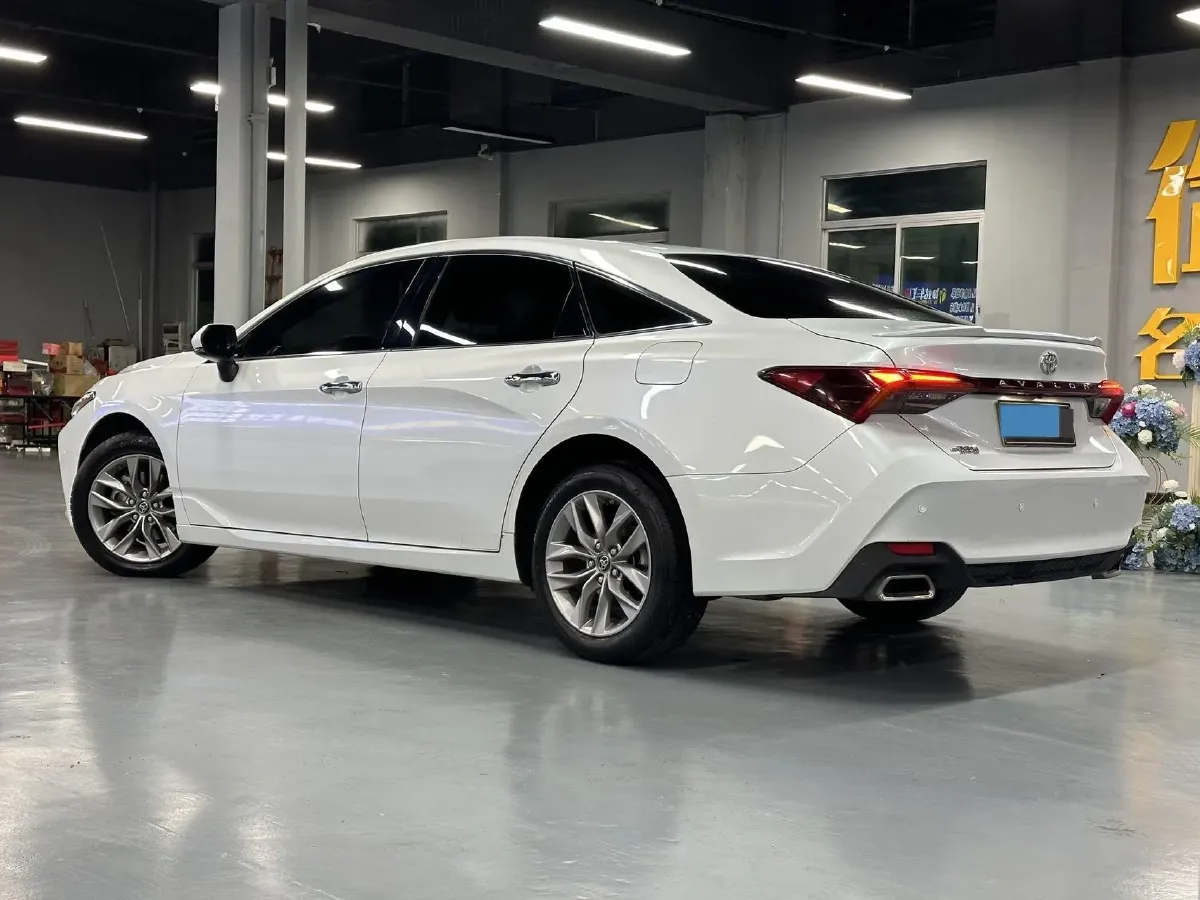 2021 Toyota Avalon 2.5L 209HP L4 8AT,autocango,china used car exporter,china ev exporter,chinese used car exporter,chinese used ev exporter