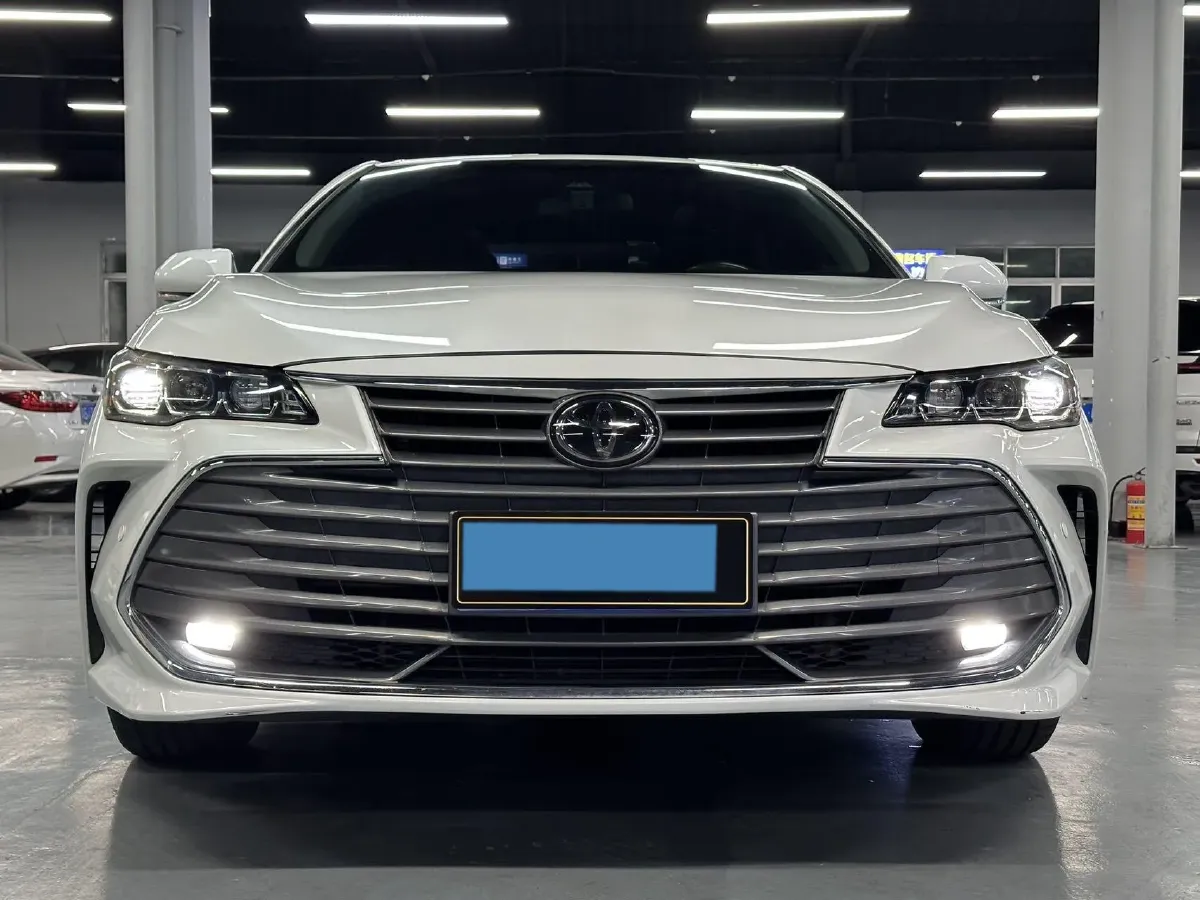 2021 Toyota Avalon 2.5L 209HP L4 8AT,autocango,china used car exporter,china ev exporter,chinese used car exporter,chinese used ev exporter