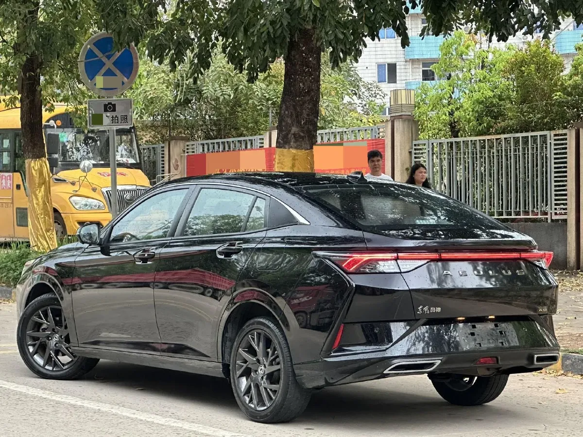 2020 DongFeng Aeolus YiXuan 1.5T 150HP L4 6DCT,autocango,china used car exporter,china ev exporter,chinese used car exporter,chinese used ev exporter