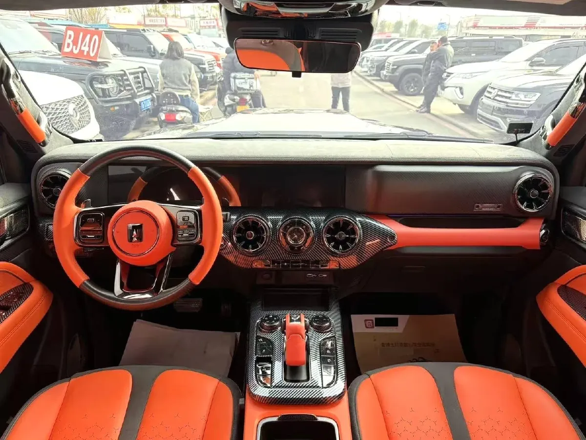 2023 Cyberspace 300 2.0T 227HP L4 8AT,autocango,china used car exporter,china ev exporter,chinese used car exporter,chinese used ev exporter