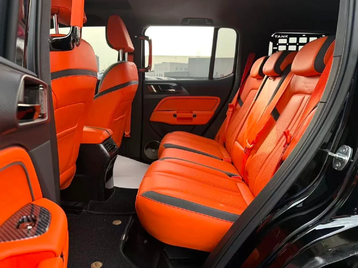 2023 Cyberspace 300 2.0T 227HP L4 8AT,autocango,china used car exporter,china ev exporter,chinese used car exporter,chinese used ev exporter