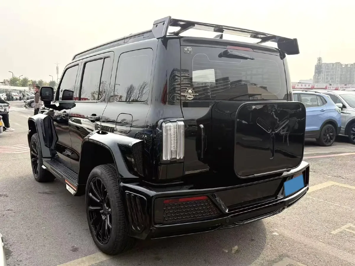 2023 Cyberspace 300 2.0T 227HP L4 8AT,autocango,china used car exporter,china ev exporter,chinese used car exporter,chinese used ev exporter