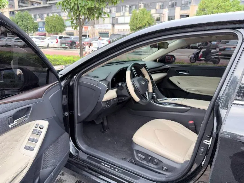 2019 Toyota Avalon 2.5L 209HP L4 8AT,autocango,china used car exporter,china ev exporter,chinese used car exporter,chinese used ev exporter