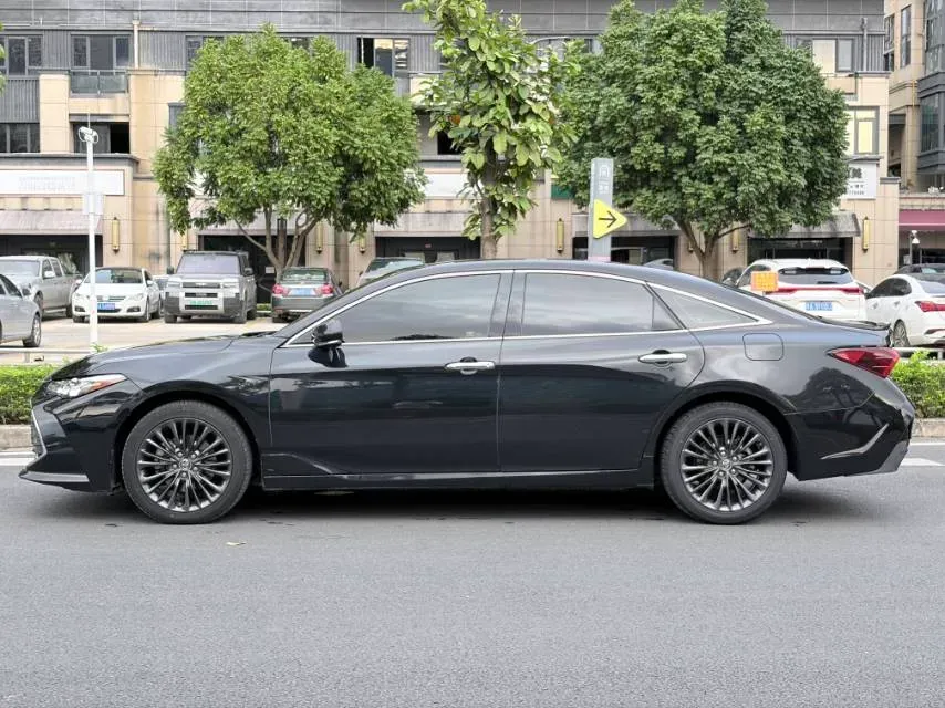 2019 Toyota Avalon 2.5L 209HP L4 8AT,autocango,china used car exporter,china ev exporter,chinese used car exporter,chinese used ev exporter
